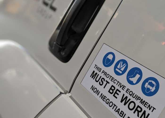 00100l PORTRAIT 00100 BURST20190531144243776 COVER